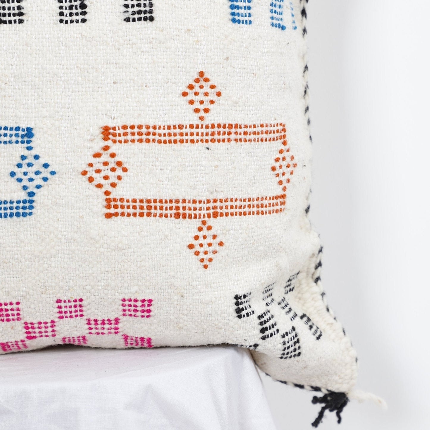 Handcrafted Moroccan Kilim Pillow Cover - Boho Decorative Throw Pillow - Unique Geometric Wool Cushion Cover