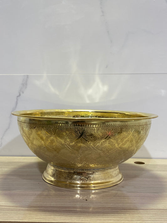 moroccan bathroom decor , sink Brass Moroccan sink hammered gold color .