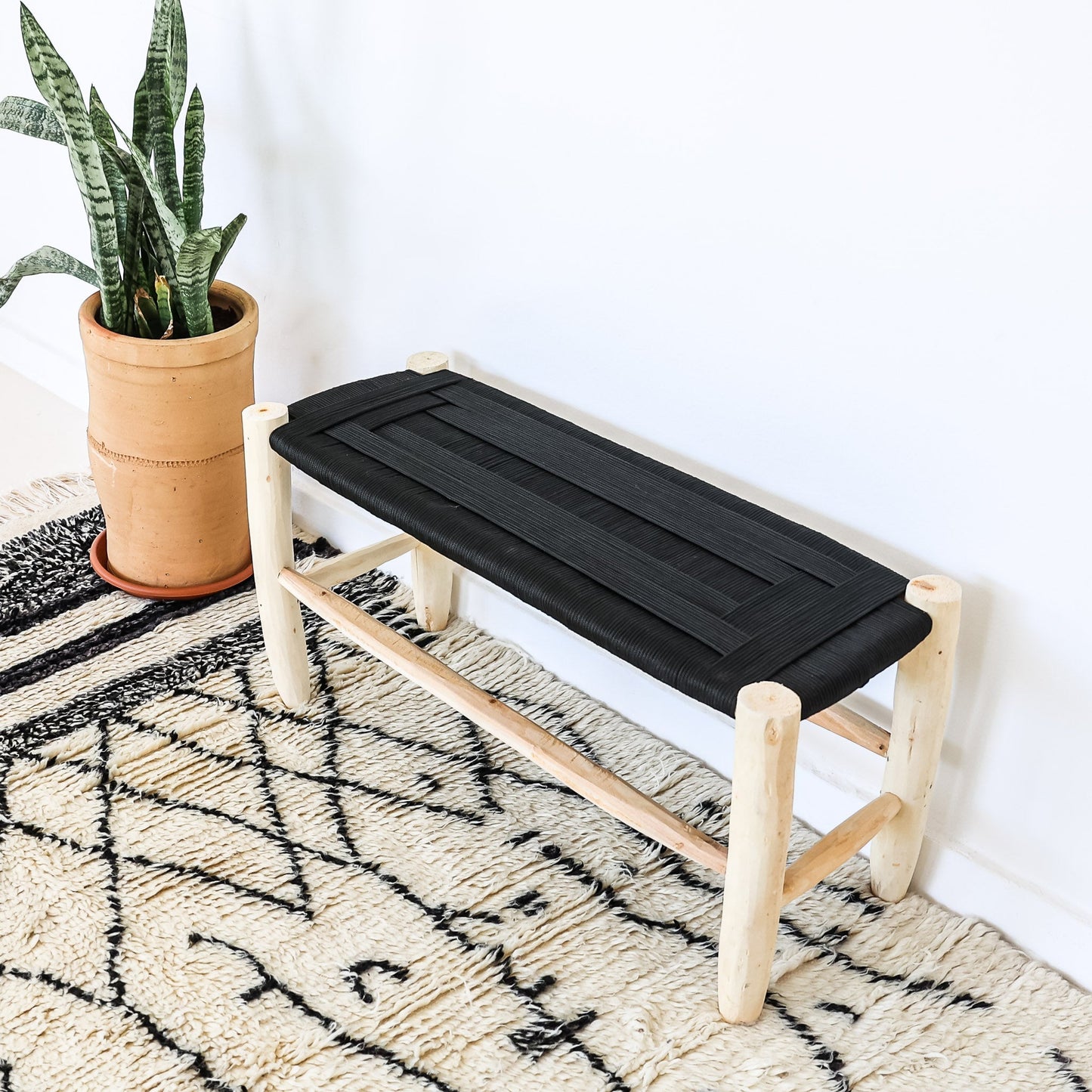 Banc bois marocain et choix du tressage coloré