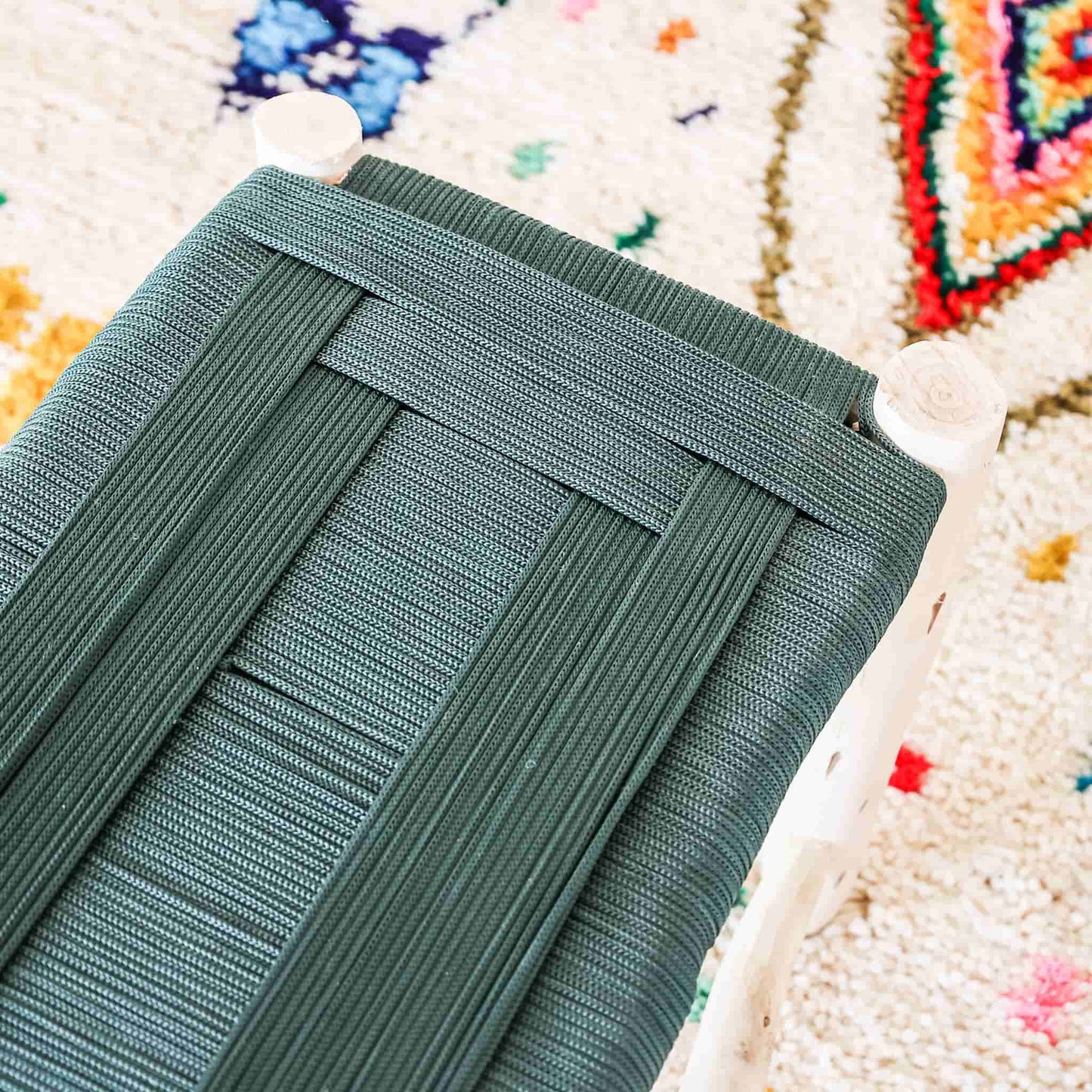 Banc bois marocain et choix du tressage coloré