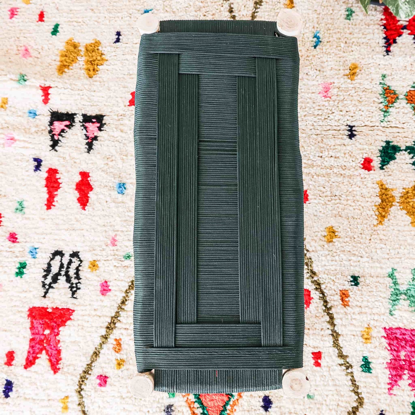 Banc bois marocain et choix du tressage coloré