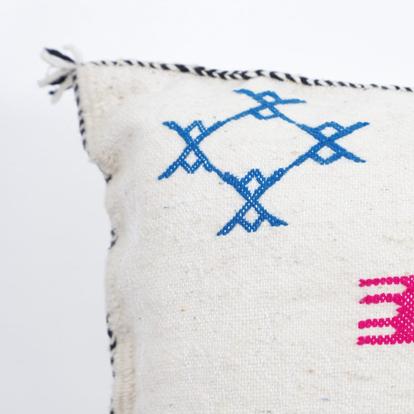 Handcrafted Moroccan Kilim Pillow Cover – Bohemian Wool Decorative Throw Pillow