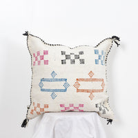 Handcrafted Moroccan Kilim Pillow Cover - Boho Decorative Throw Pillow - Unique Geometric Wool Cushion Cover