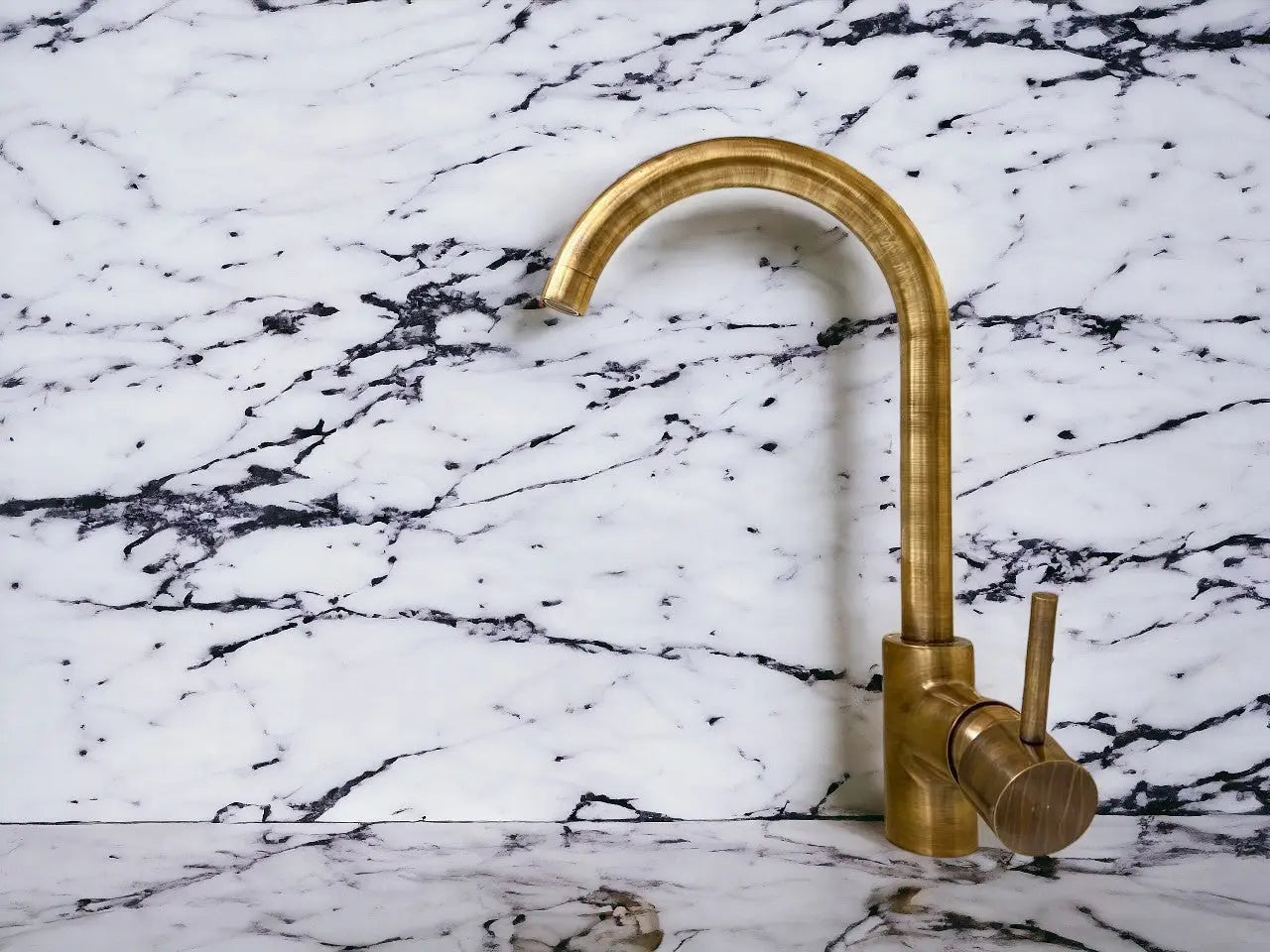 Versatile single-hole unlacquered Brass faucet #04