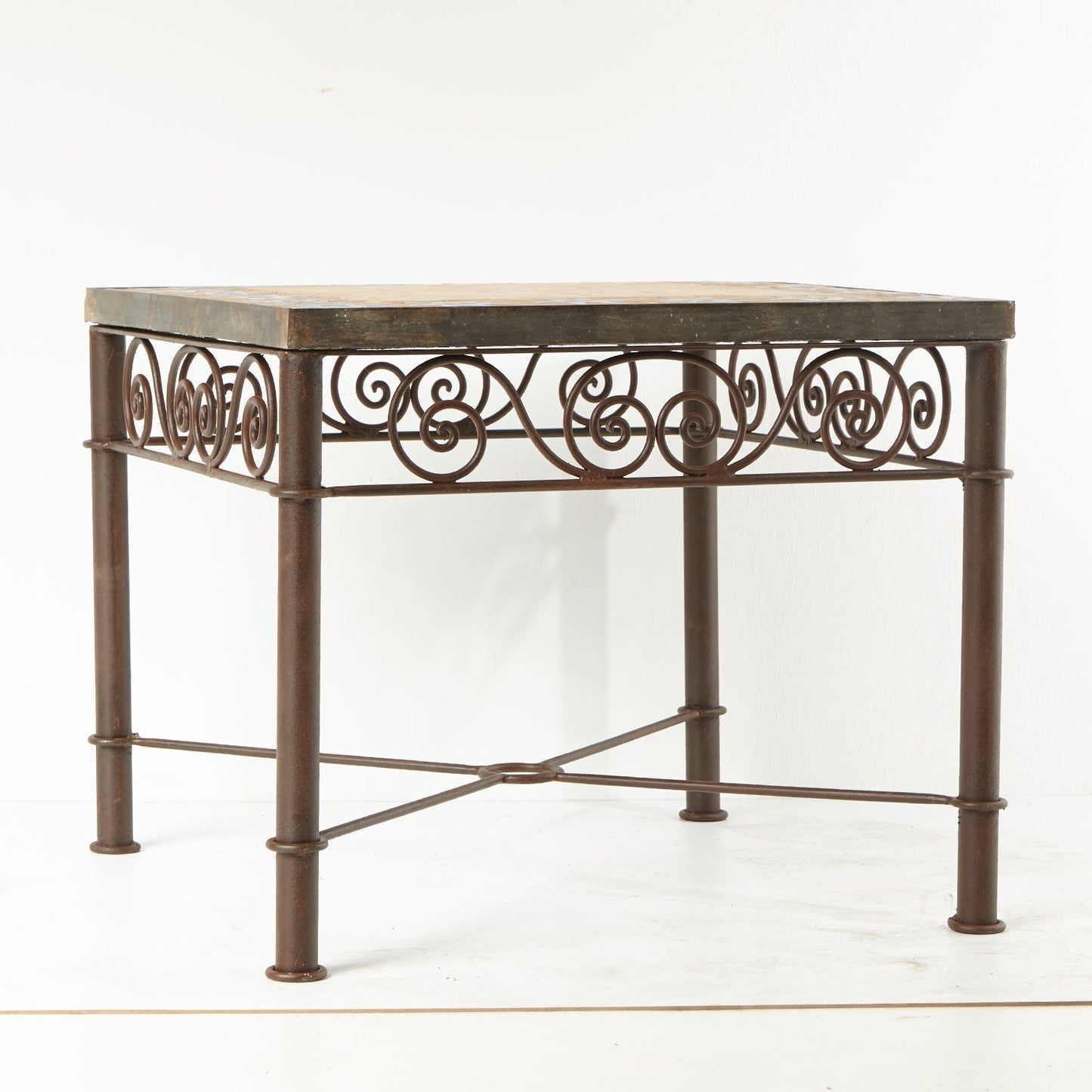 Couch Mosaic Table 60x60 White-Rhombus