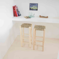 Tabouret de bar sans dossier en bois brut et corde tressée